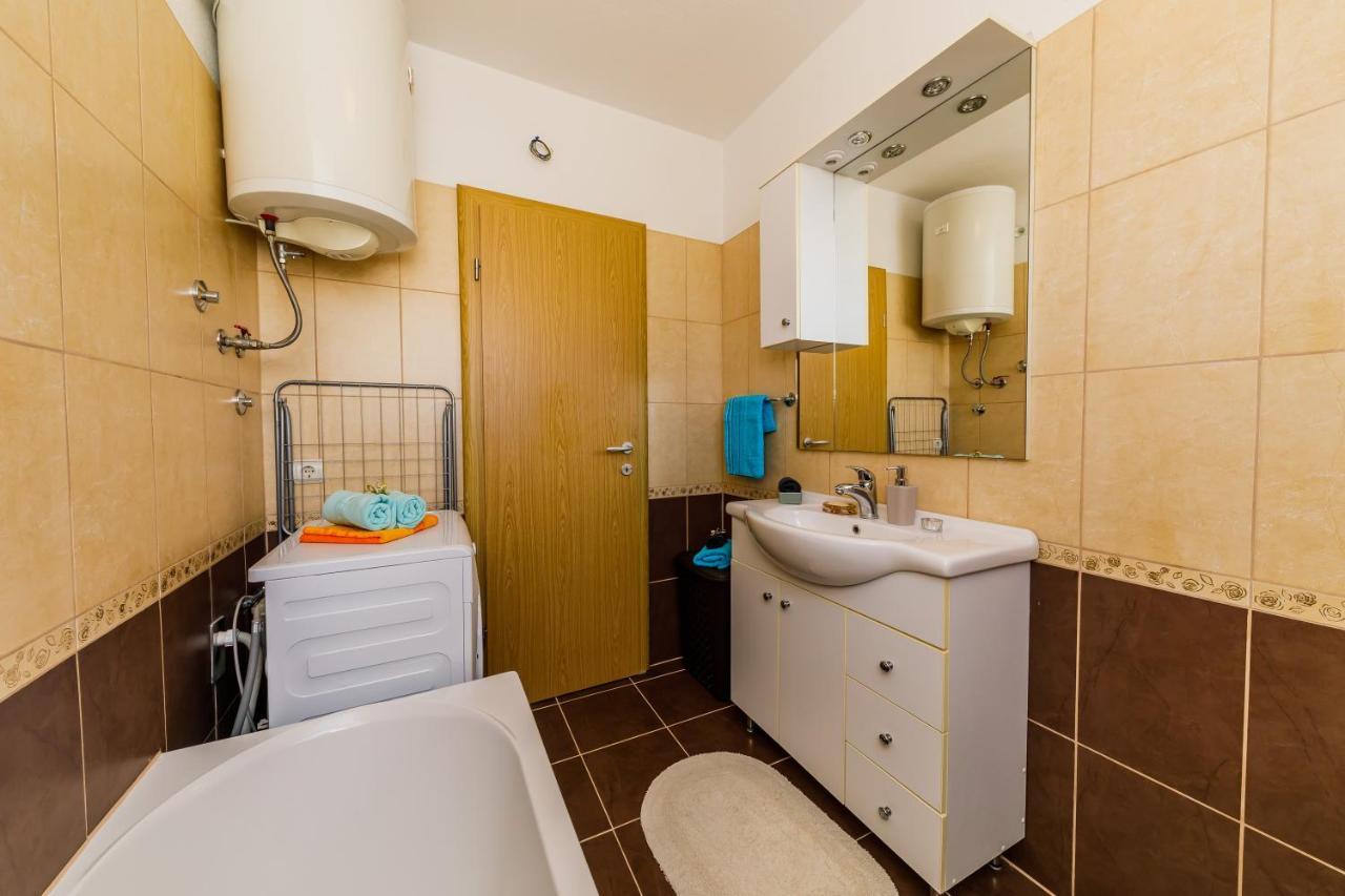Villa Lamarin Kaštela Kültér fotó
